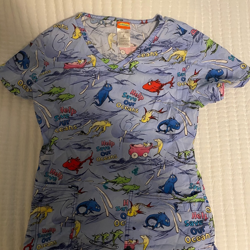 Dr Suess scrub set